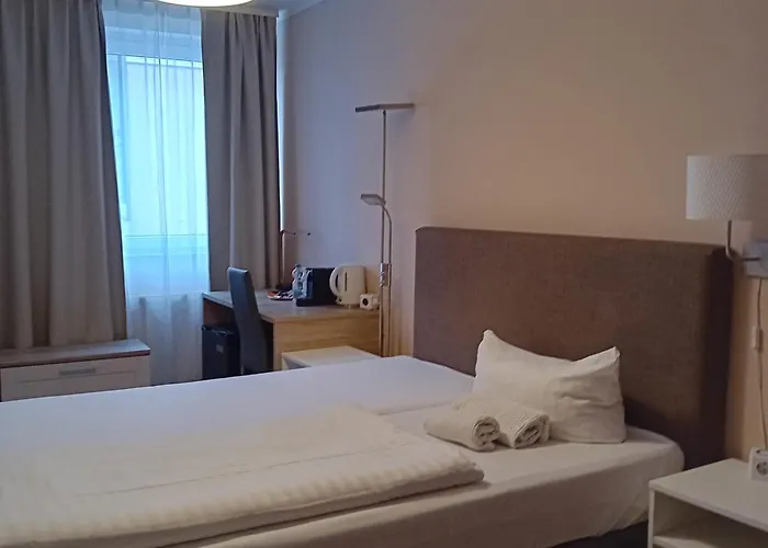 Frankfurt Hotel 3*
